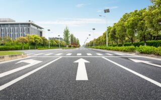 Sinalização refletiva durável e sustentável? Só com a Salecril