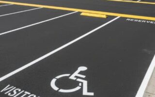 Tinta para demarcação de estacionamento: onde comprar com qualidade