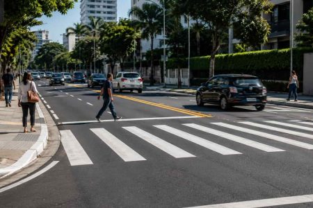Sinalização Viária: Guia Completo de Normas e Aplicações