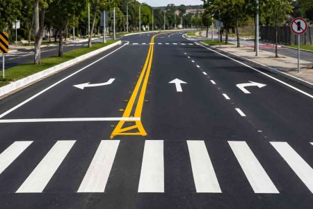 Demarcação Viária: Guia Completo sobre Sinalização